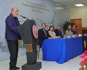 Foto Reconoce Unison a sus trabajadores administrativos de confianza