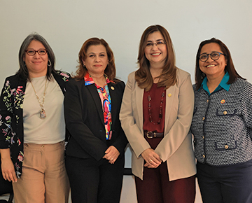 Foto Rinde protesta nueva titular del Departamento de Arquitectura y Diseño