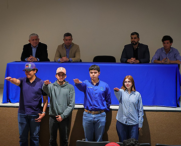 Foto Toman protesta a Capítulo Estudiantil AMH Unison