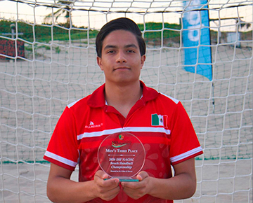 Foto Búho, segundo goleador en Norteamérica y el Caribe en handball de playa
