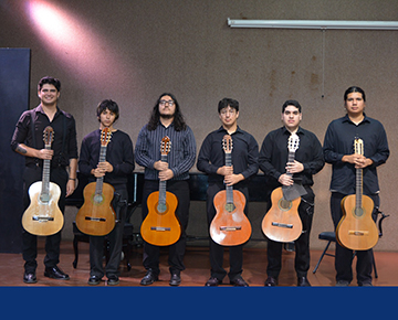 Foto Inicia nueva temporada de Viernes de Concierto con recital de guitarra