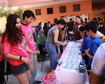 Foto Con más de 700 experimentos, Unison acerca a niñas, niños y jóvenes a la ciencia