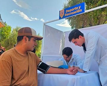 Foto Reciben caborquenses servicios gratuitos en Jornada Universitaria de Salud