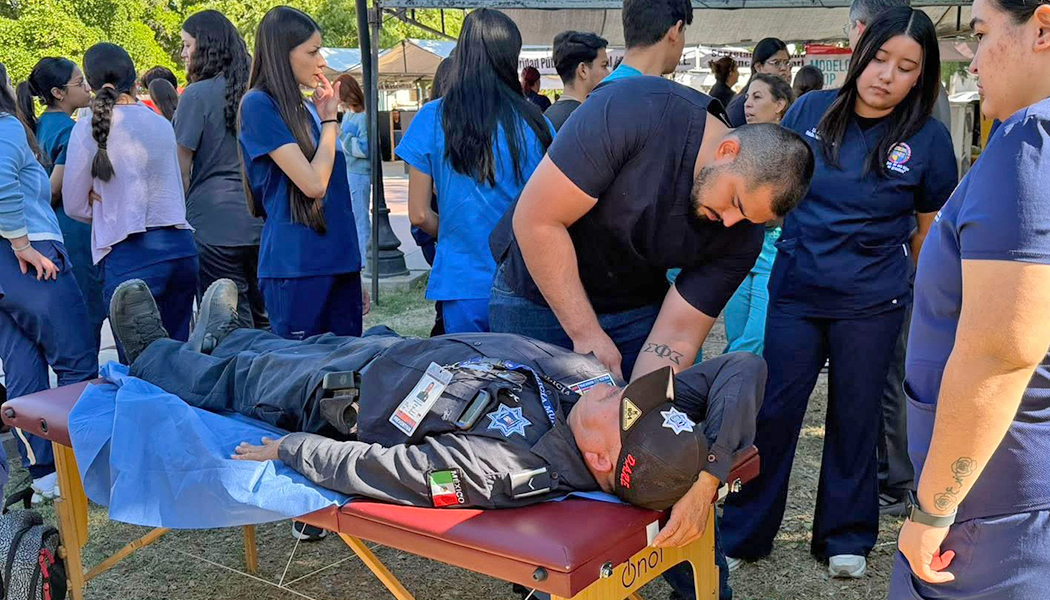 Foto Aprovechan universitarios servicios de la XXIV Brigada de Salud Estudiantil