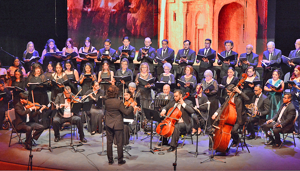 Foto Gala Operística de Unison reúne más de 60 artistas en escena para festejar 84 aniversario
